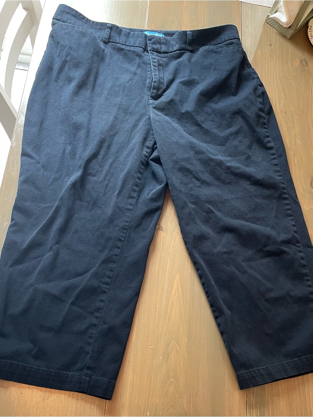 Dockers Women Navy Dress Capris